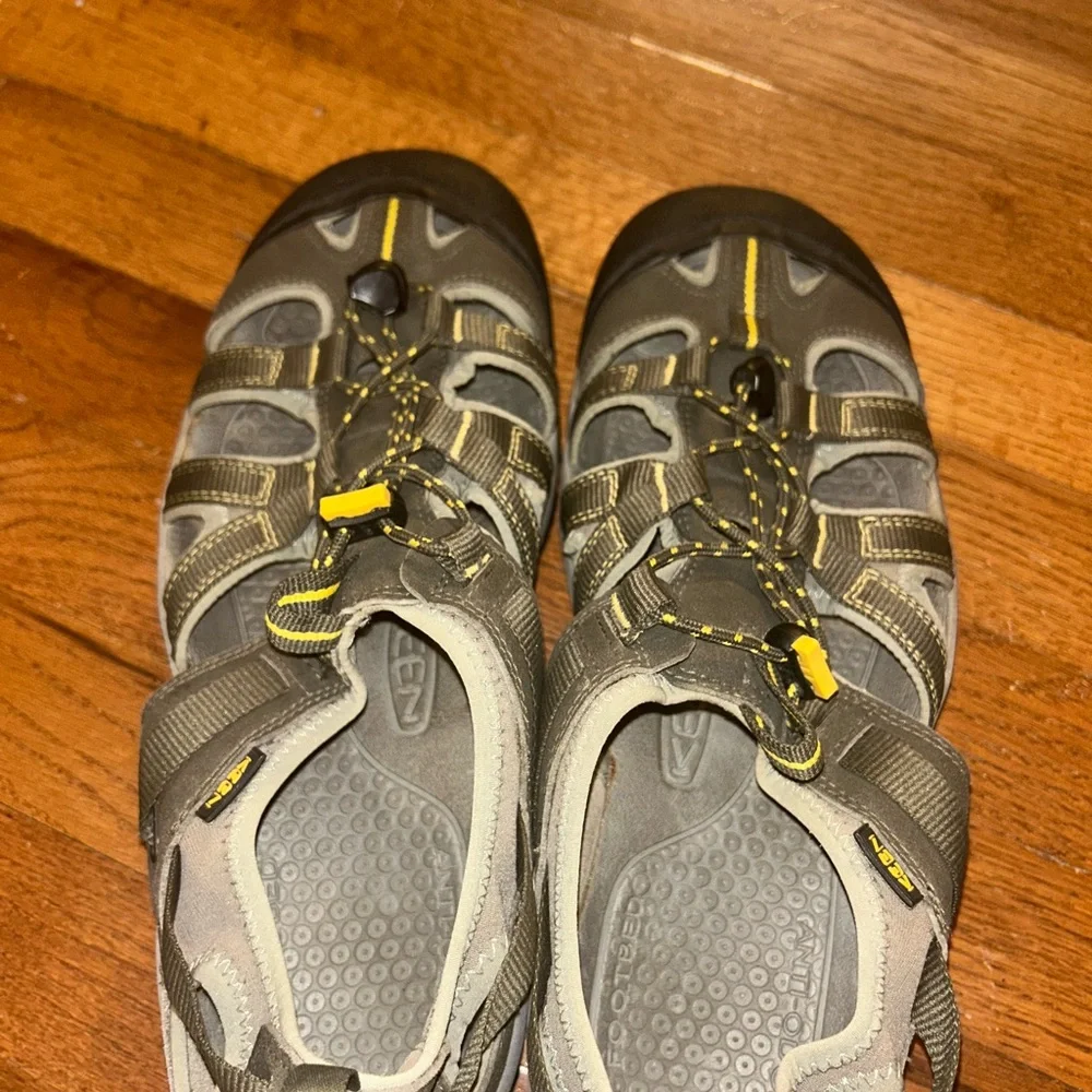 KEEN Targhee III Men Waterproof Iconic Hiker Summer Sandal Sz 11.5 Like